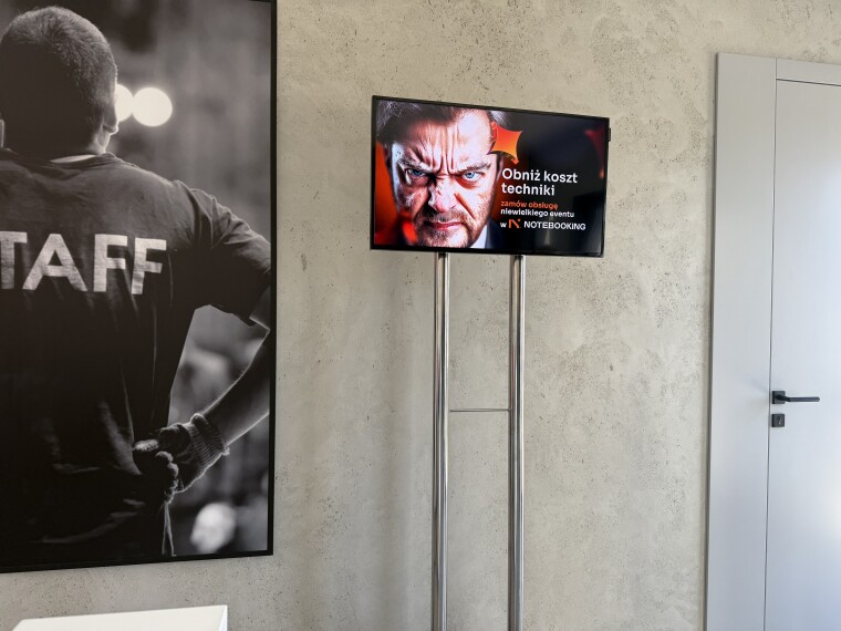 Ekrany LED 32" FullHD zdjęcie 4