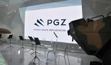 Multimedialna obsługa stoiska targowego dla PGZ, Kielce 2014