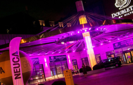 #100m2diody w DoubleTree by Hilton, Warszawa