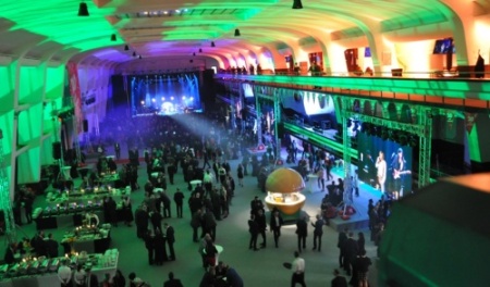 Techniczna obsługa imprezy firmowej dla 3.000 osób. Światło + dźwięk + wizja, Warszawa, 2016
