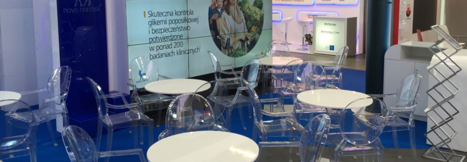 techncizna obsługa targów, wynajem ekranów bezszwowych