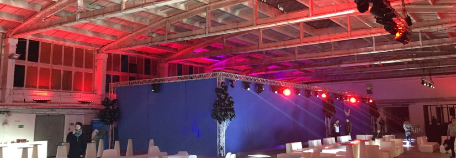 wynajem ekranów diodowych, techniczna obsługa konferencji