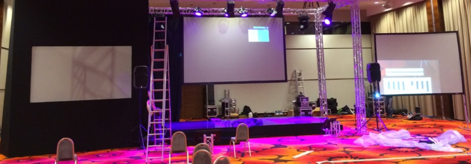 obsługa techniczna imprez, wynajem sceny, wynajem konstrukcji scenicznej