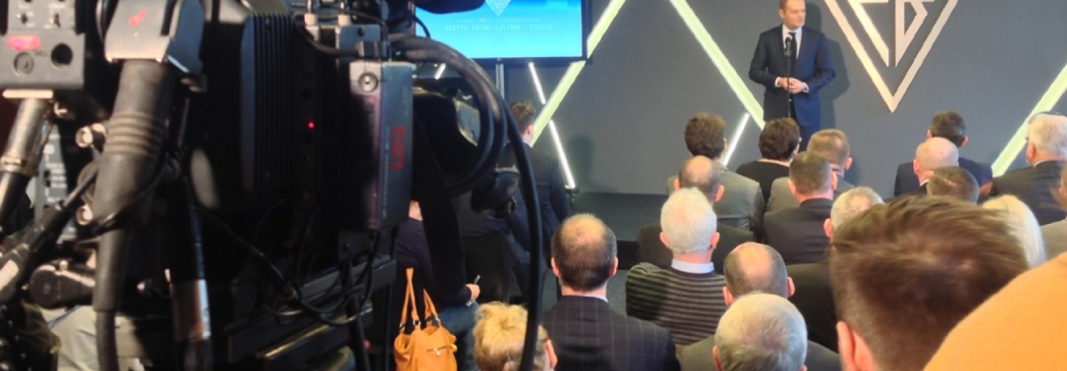 tworzenie dedykowanych aplikacji, obsługa uczestników konferencji